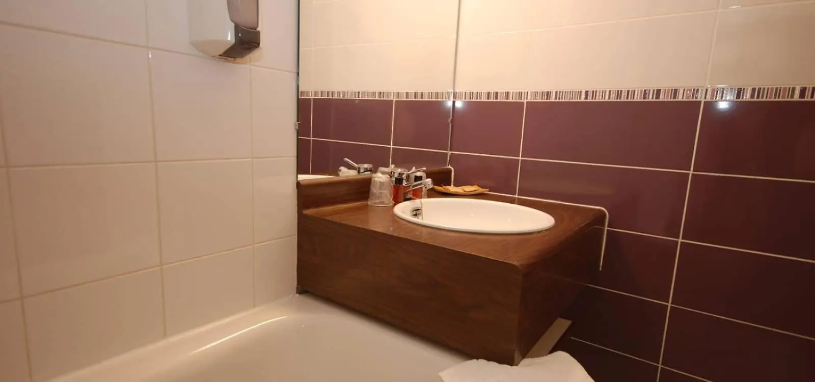 Hotel Plein Sud By Skilink Saint-Chaffrey 3*,
